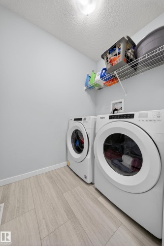 1575 Plum Circle Circle, Edmonton, AB - Indoor Photo Showing Laundry Room