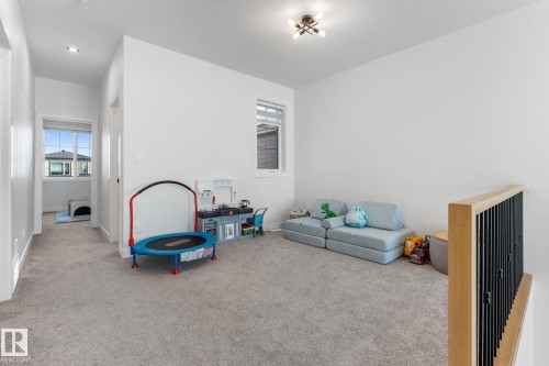 Playroom with carpet and recessed lighting - 342 Meadowview Drive, Fort Saskatchewan, AB - Indoor