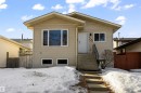16924 95 Street, Edmonton, AB  - Outdoor 
