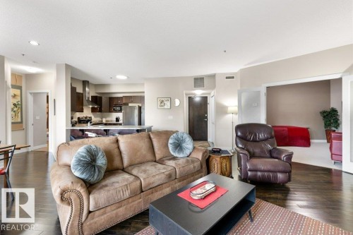 219 35 Sturgeon Road, St. Albert, AB - Indoor Photo Showing Living Room