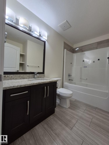 1737 52A Street, Edmonton, AB - Indoor Photo Showing Bathroom