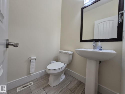 1737 52A Street, Edmonton, AB - Indoor Photo Showing Bathroom