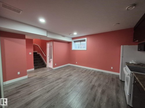 1737 52A Street, Edmonton, AB - Indoor