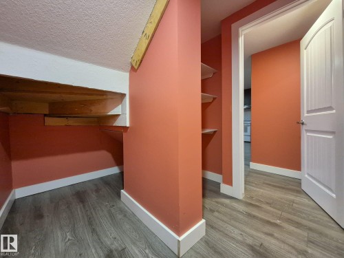 1737 52A Street, Edmonton, AB - Indoor