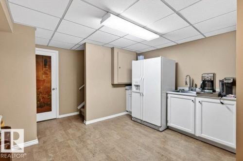 12 500 Lessard Drive, Edmonton, AB - Indoor Photo Showing Other Room