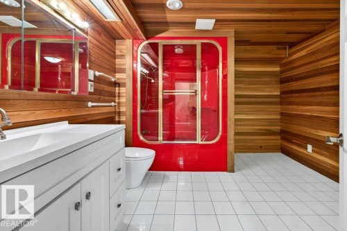 12 500 Lessard Drive, Edmonton, AB - Indoor Photo Showing Bathroom