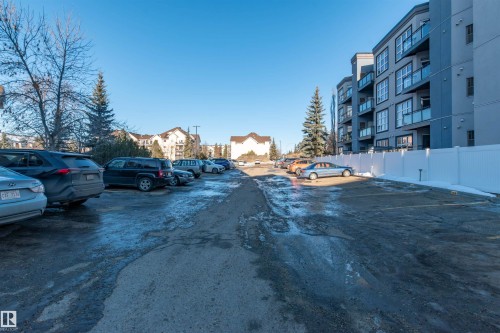 458 10520 120 Street, Edmonton, AB - Outdoor