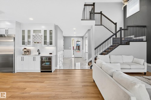 3912 Ginsburg Crescent, Edmonton, AB - Indoor