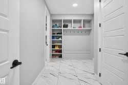 HUGE mudroom...perfect for the whole family - 