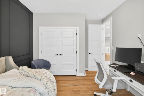 3912 Ginsburg Crescent, Edmonton, AB - Indoor Photo Showing Other Room