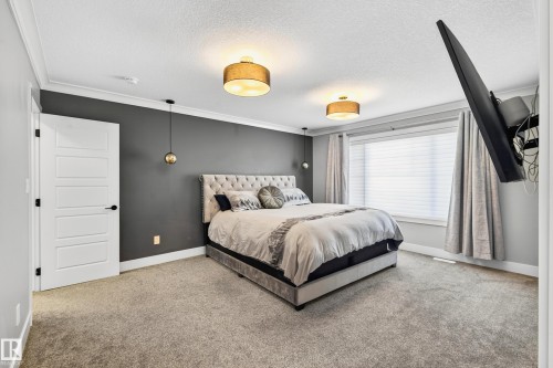 3912 Ginsburg Crescent, Edmonton, AB - Indoor Photo Showing Bedroom