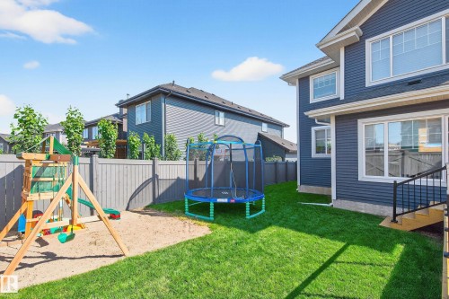 3912 Ginsburg Crescent, Edmonton, AB - Outdoor