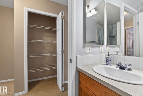 108 150 Edwards Drive, Edmonton, AB - Indoor Photo Showing Bathroom