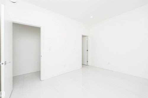 20 Easton Close, St. Albert, AB - Indoor Photo Showing Other Room