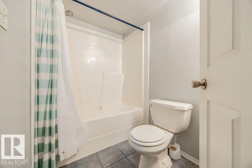 820 Mcallister Crescent, Edmonton, AB - Indoor Photo Showing Bathroom