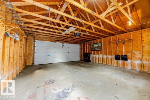 820 Mcallister Crescent, Edmonton, AB - Indoor Photo Showing Garage