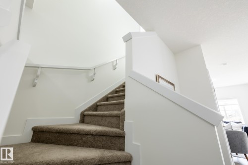 18834 29 Avenue, Edmonton, AB - Indoor Photo Showing Other Room