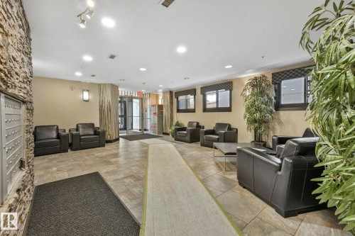 202 9707 106 Street, Edmonton, AB - Indoor Photo Showing Other Room