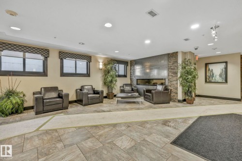 202 9707 106 Street, Edmonton, AB - Indoor Photo Showing Other Room