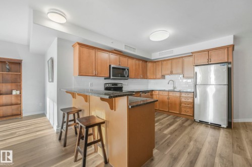 202 9707 106 Street, Edmonton, AB - Indoor Photo Showing Kitchen
