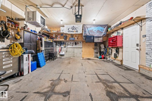 13859 131A Avenue, Edmonton, AB - Indoor Photo Showing Garage