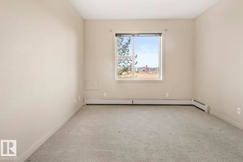224 304 Ambleside Link, Edmonton, AB - Indoor Photo Showing Other Room