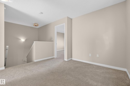 2786 Coughlan Green, Edmonton, AB - Indoor Photo Showing Other Room