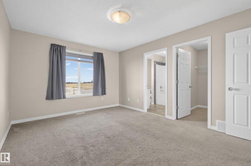 2786 Coughlan Green, Edmonton, AB - Indoor Photo Showing Other Room