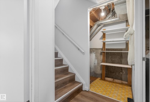 490 Lee Ridge Road, Edmonton, AB - Indoor Photo Showing Other Room