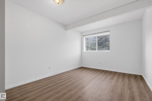 490 Lee Ridge Road, Edmonton, AB - Indoor Photo Showing Other Room