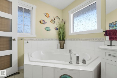 24 2419 133 Avenue, Edmonton, AB - Indoor