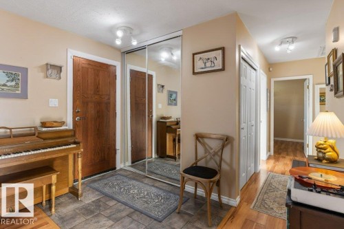 36 Sunset Blvd, St. Albert, AB - Indoor Photo Showing Other Room