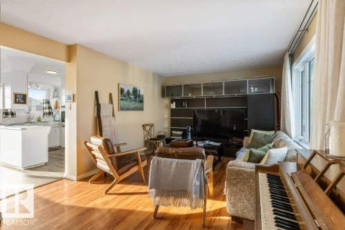 36 Sunset Blvd, St. Albert, AB - Indoor