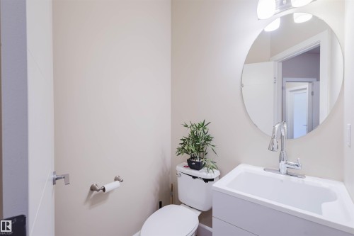 2122 Ware Road, Edmonton, AB - Indoor Photo Showing Bathroom