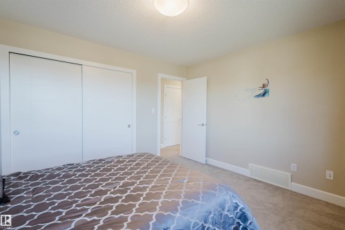 2122 Ware Road, Edmonton, AB - Indoor Photo Showing Bedroom