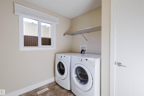 2122 Ware Road, Edmonton, AB - Indoor Photo Showing Laundry Room