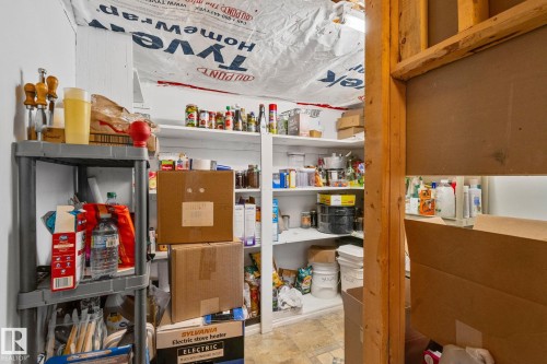 View of pantry - 4231 39 Avenue, Leduc, AB - Indoor