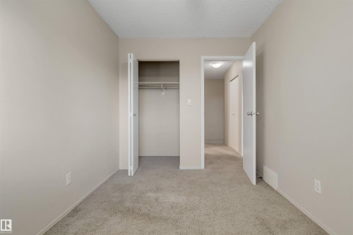 2206 38 Street, Edmonton, AB - Indoor Photo Showing Other Room