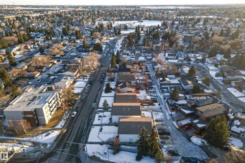 2206 38 Street, Edmonton, AB - Outdoor With View