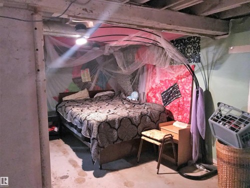 View of bedroom - 4735 48 Ave, Evansburg, AB - Indoor Photo Showing Other Room