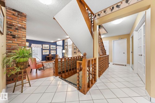 11126 173A Avenue, Edmonton, AB - Indoor Photo Showing Other Room