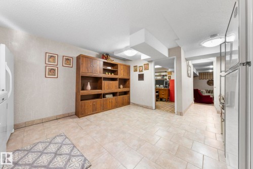 11126 173A Avenue, Edmonton, AB - Indoor