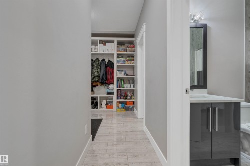 17022 62 Street, Edmonton, AB - Indoor Photo Showing Other Room