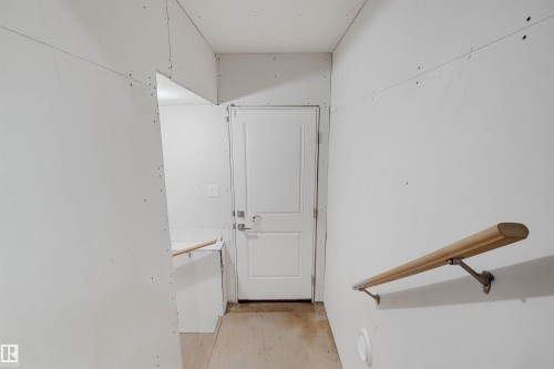 17022 62 Street, Edmonton, AB - Indoor Photo Showing Other Room