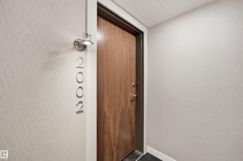 2002 9720 106 Street, Edmonton, AB - Indoor Photo Showing Other Room