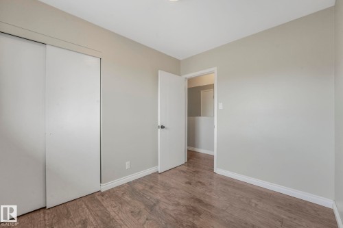 9007 135 Avenue, Edmonton, AB - Indoor Photo Showing Other Room