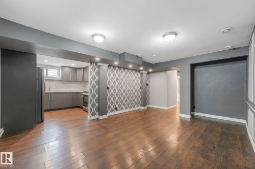 9007 135 Avenue, Edmonton, AB - Indoor