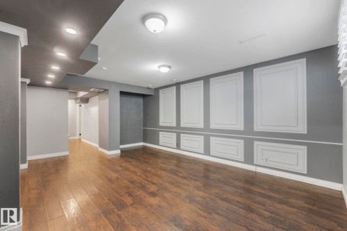 9007 135 Avenue, Edmonton, AB - Indoor Photo Showing Other Room