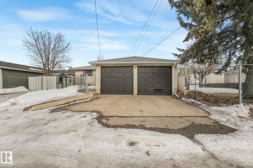 9007 135 Avenue, Edmonton, AB - Outdoor