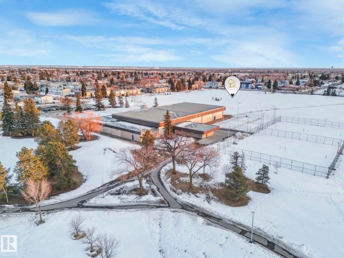 9007 135 Avenue, Edmonton, AB - Outdoor With View